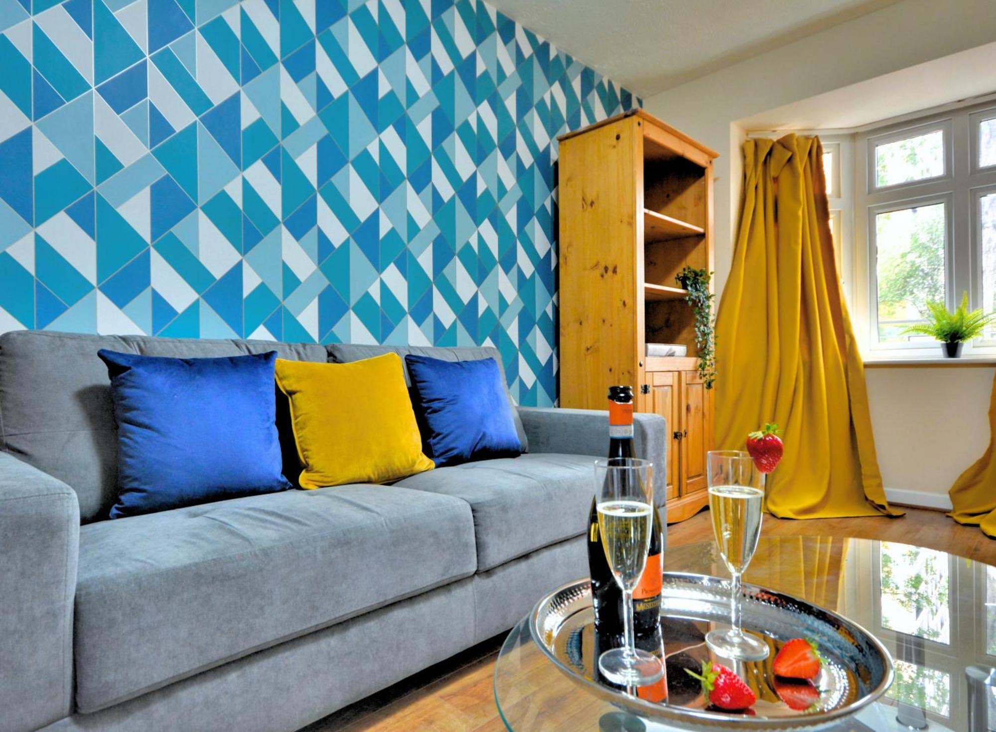 Manchester Townhouse By Bevolve - 4 Bedrooms - Free Parking 외부 사진
